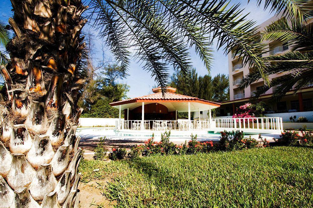 Hotel Bahia Dorada San Luis La Herradura Exterior foto